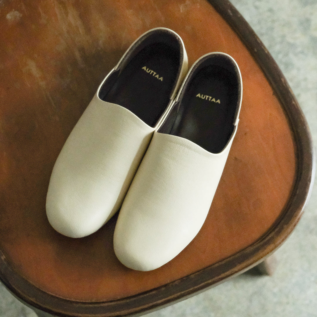 【受注商品】［AUTTAA］ルームシューズ２goat leather