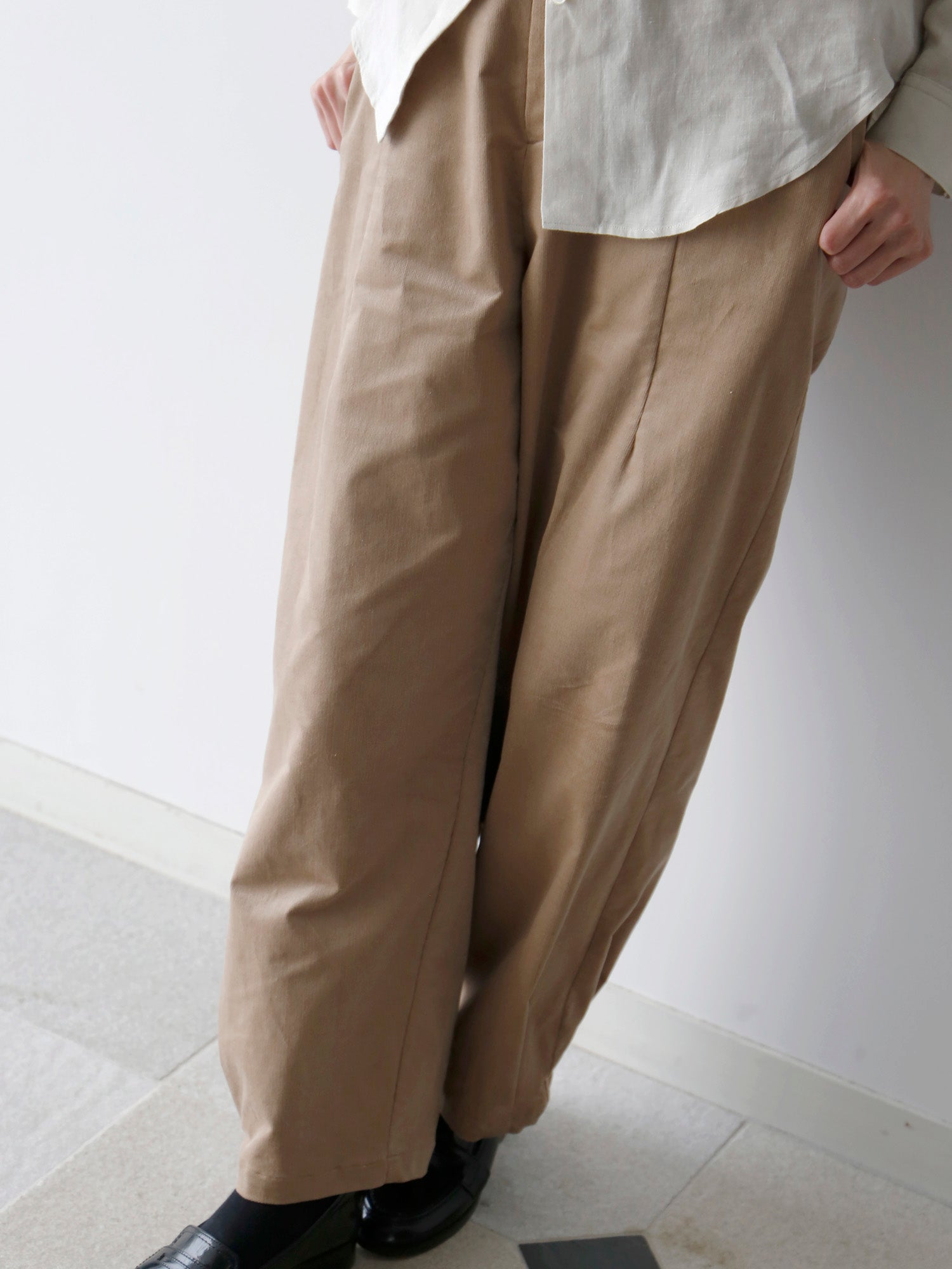 ベージュ38（モデル身長166cm）