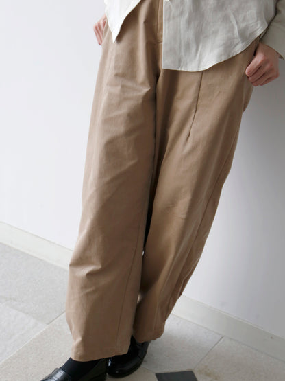 ベージュ38（モデル身長166cm）