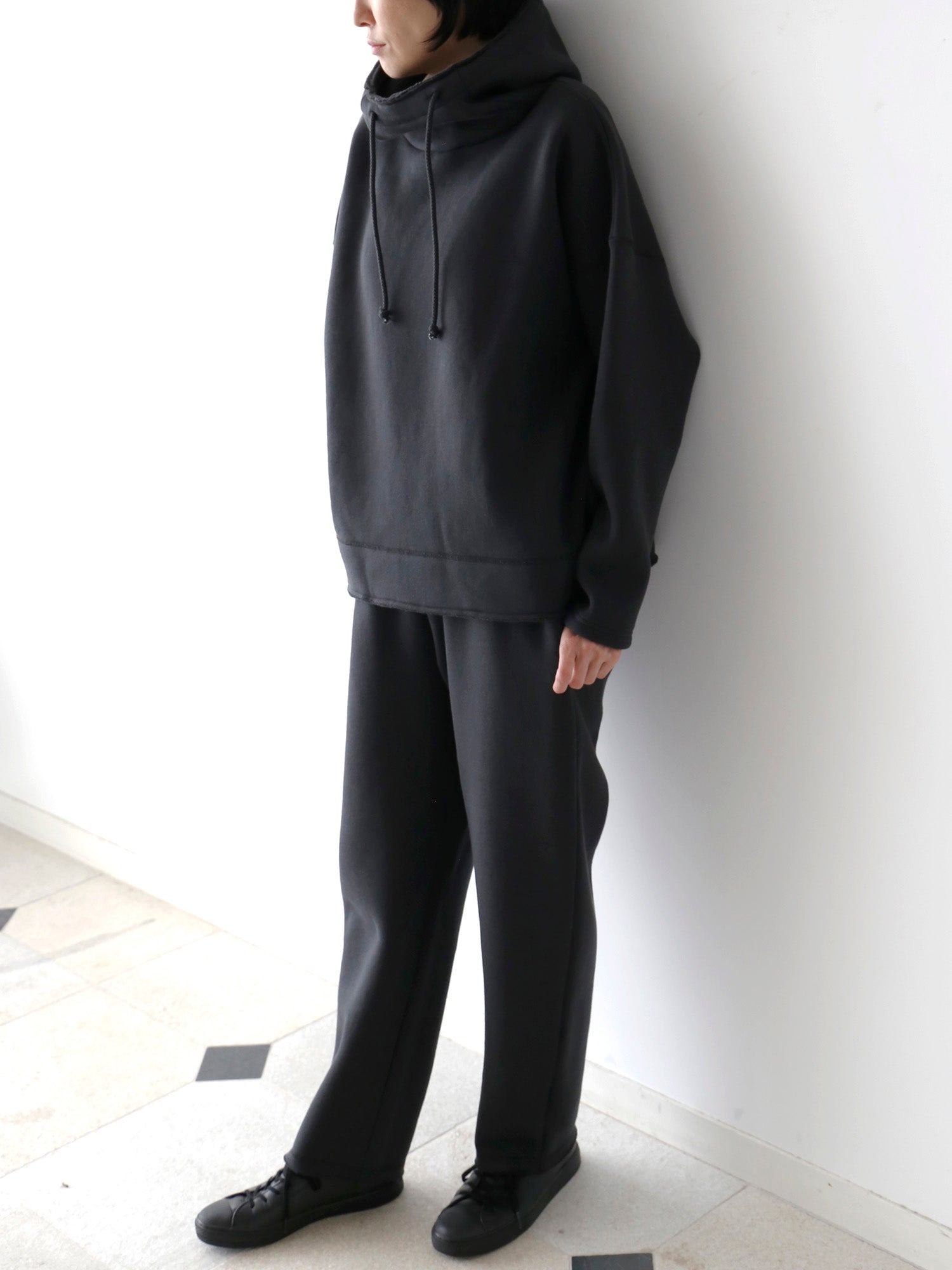 パーカー：ベン（モデル身長166cm）