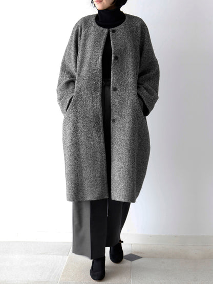 ファーを外して　パンツ：レモンド（11月中旬予定）（モデル身長166cm）