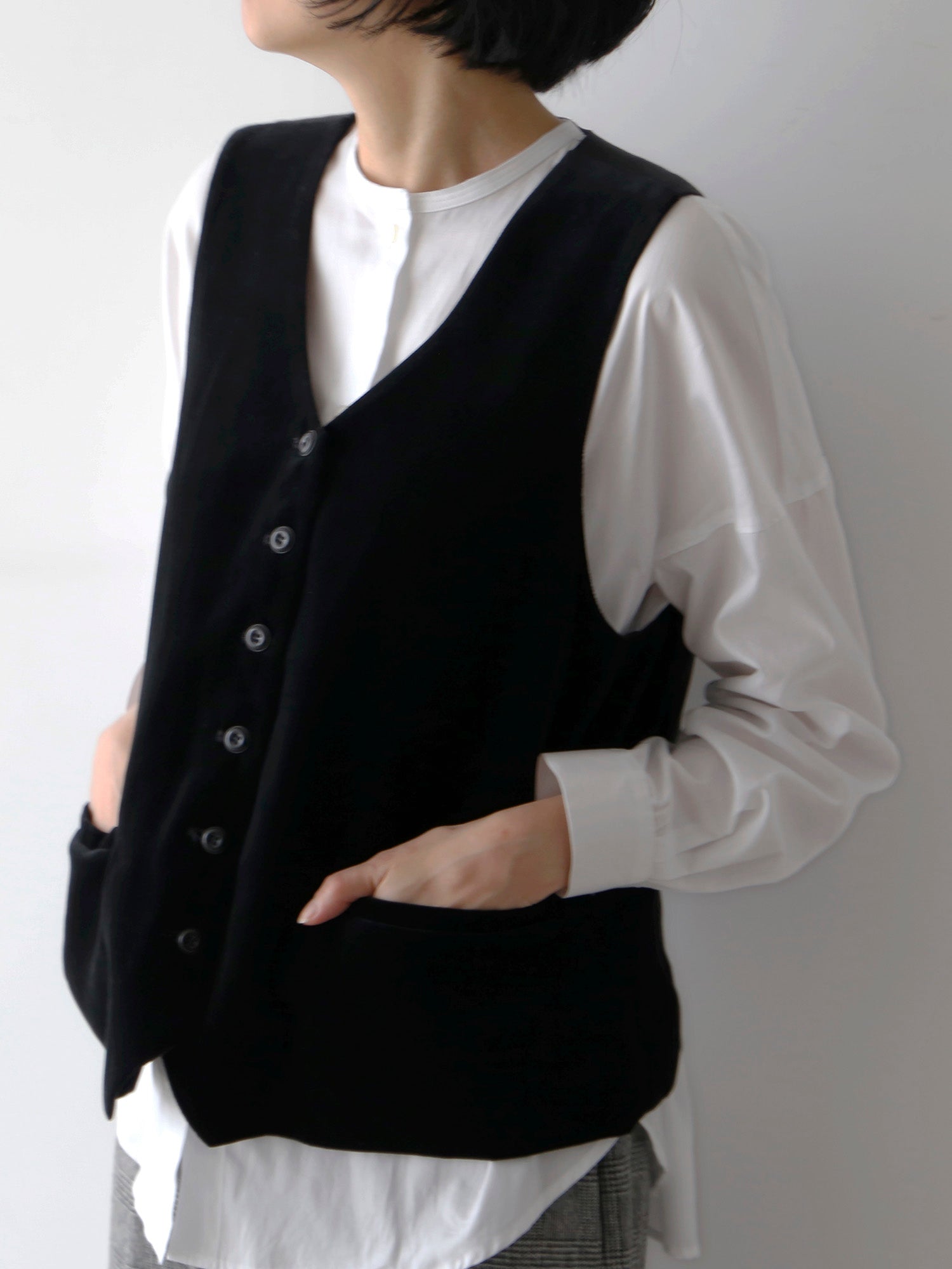 ブラウス：ドニーズ