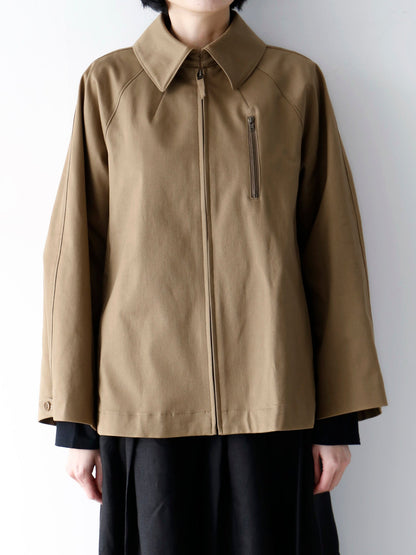 サンドベージュ（身長166cm）