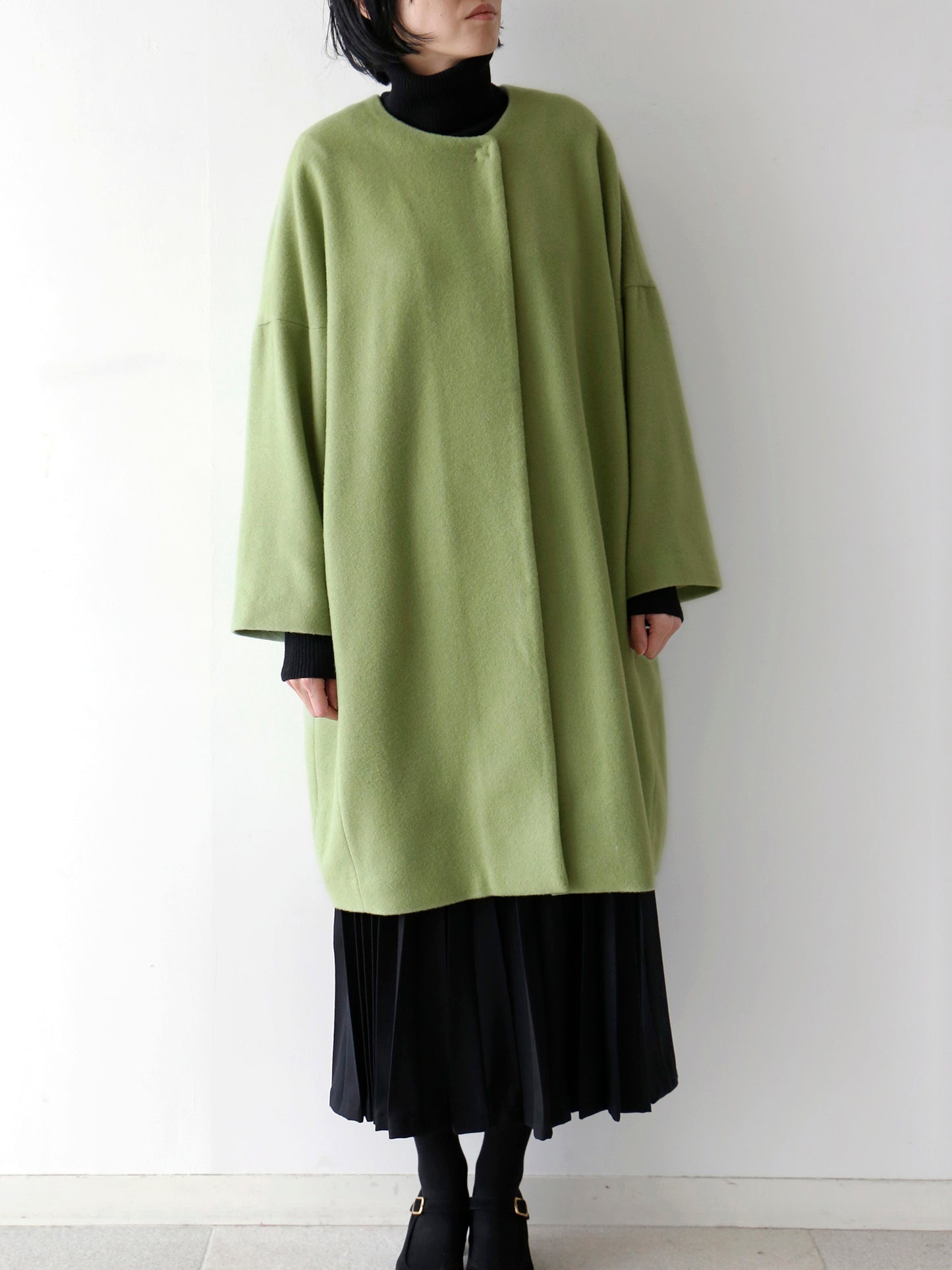 スカート：アンナリーナ