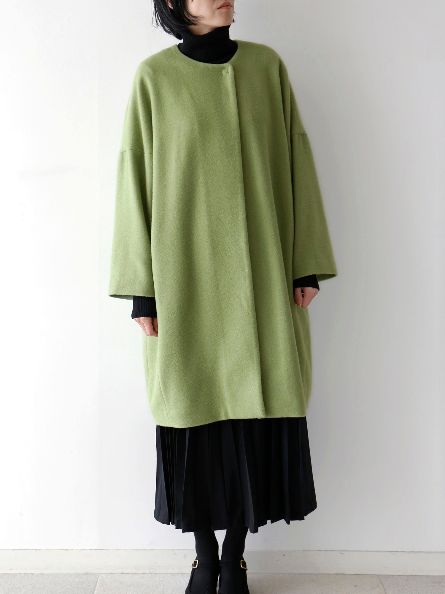 スカート：アンナリーナ