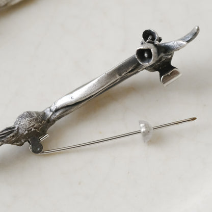 ［Furuhashi michiko］ペチコート水仙のブローチ