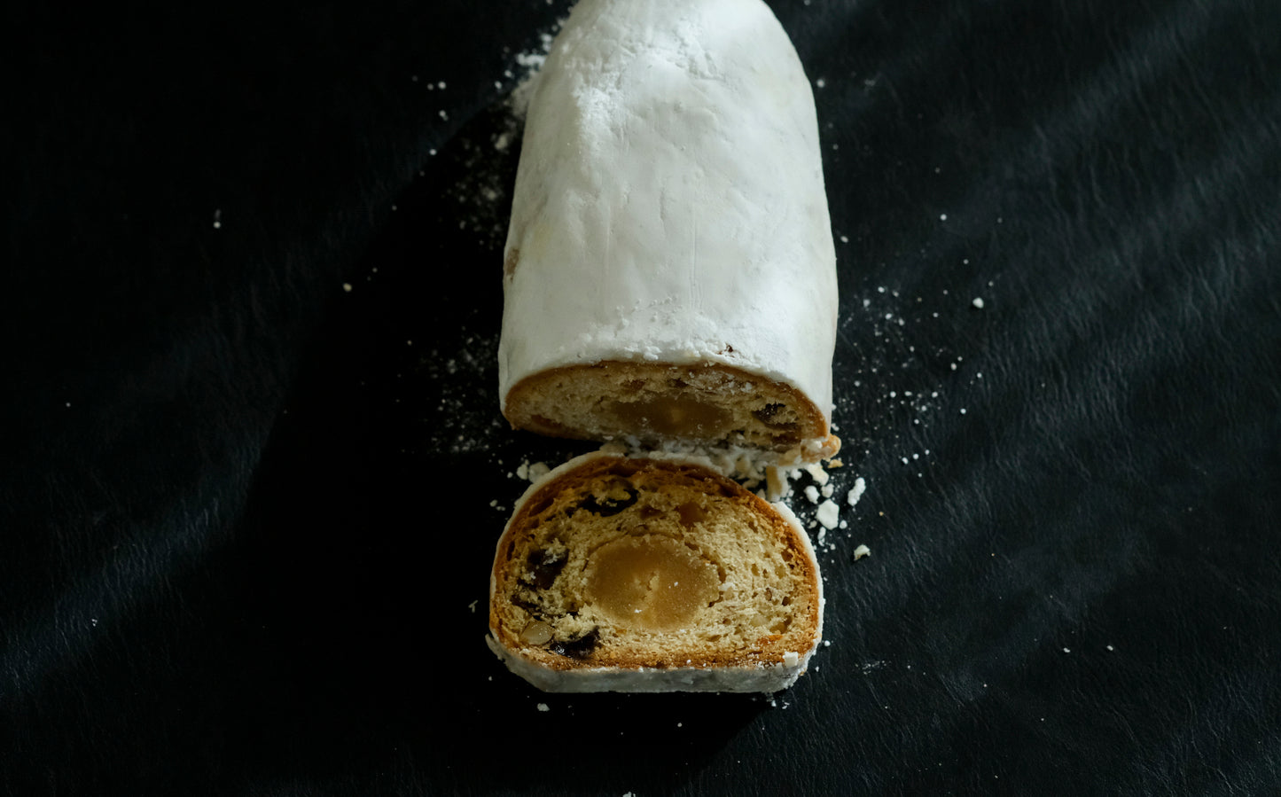 【受注商品】ほんのりスパイスが香る、ふたつのシュトレン（2025）