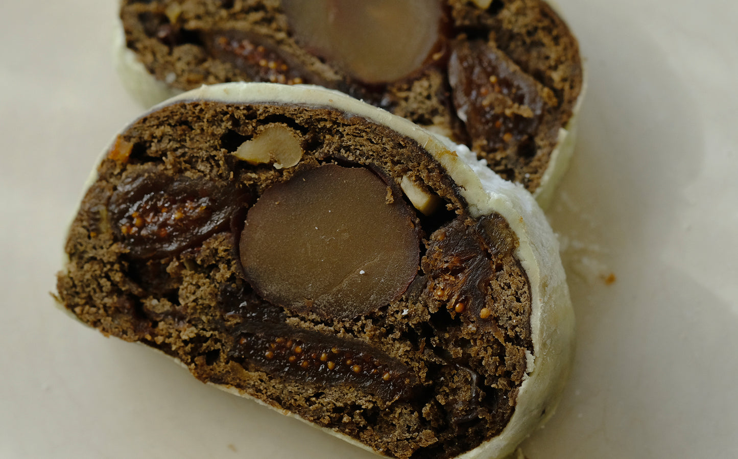 【受注商品】ほんのりスパイスが香る、ふたつのシュトレン（2025）