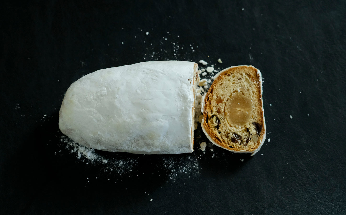 【受注商品】ほんのりスパイスが香る、ふたつのシュトレン（2025）