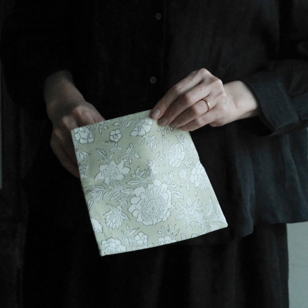 ［shuo'］Juzu Bukuro
( flower )グリーン