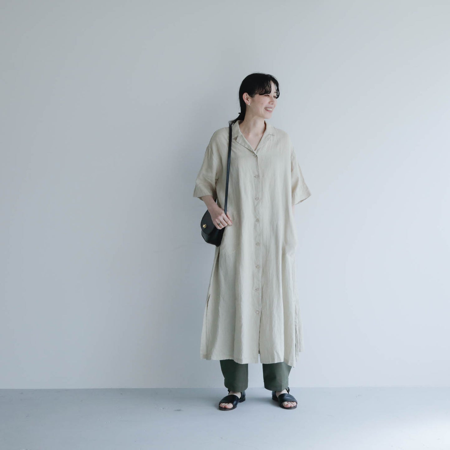 SALUÉ／ハーフスリーブオープンカラーシャツドレス