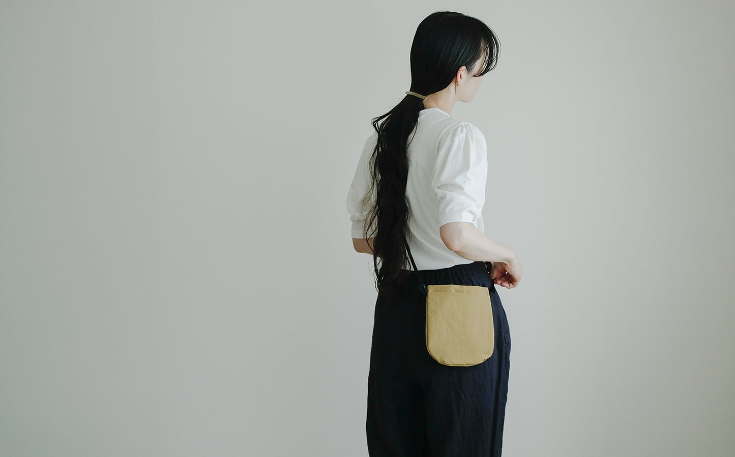 NIZYU KANO／LIGHT NYLON ショルダーポーチ