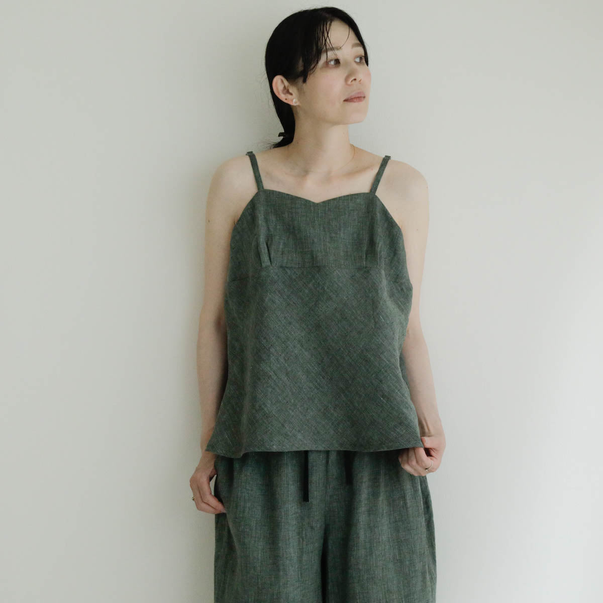 SALUÉ／ white labelリネンキャミソール