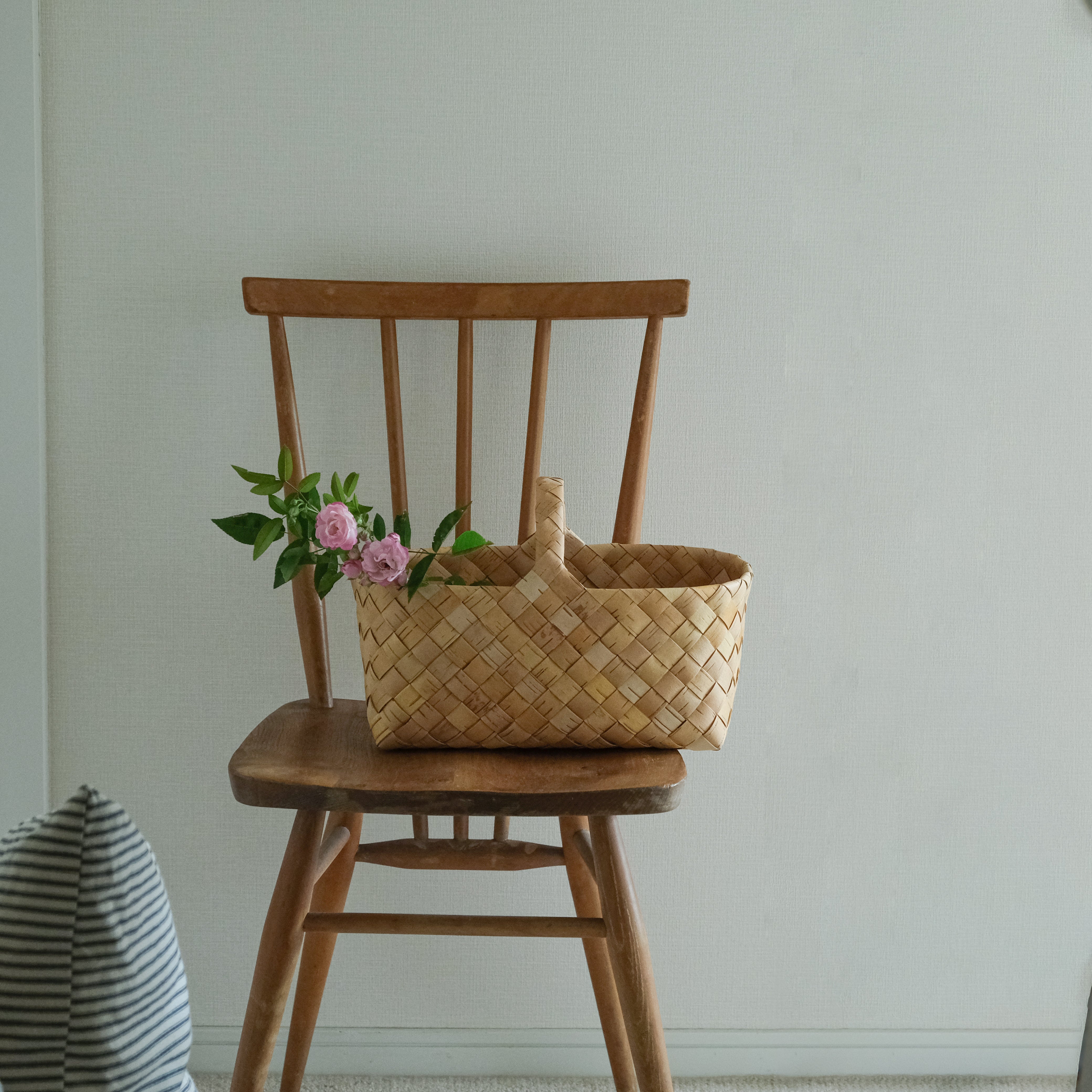 持ち歩いても、日用品を入れても。暮らしのあれこれを受け止める包容力