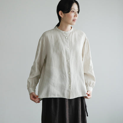 SALUÉ／【一部予約商品】バンドカラーギャザーシャツ／ライトウェイトリネン