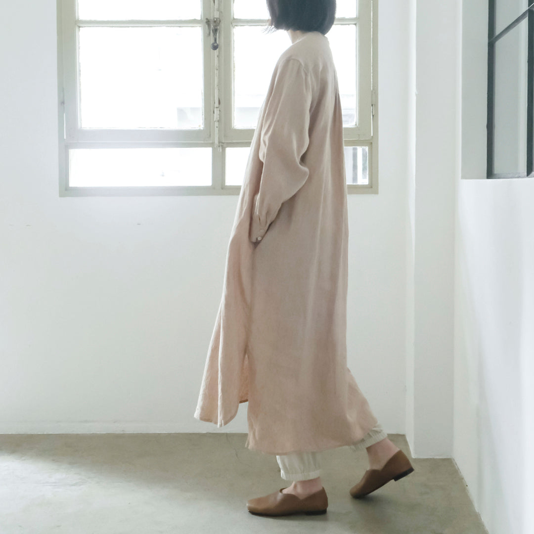 ［SALUÉ］バンドカラー長袖シャツドレス／ミッドウェイトリネン