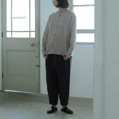 ［SALUÉ］バンドカラーハーフボタンシャツ／ライトウェイトリネン