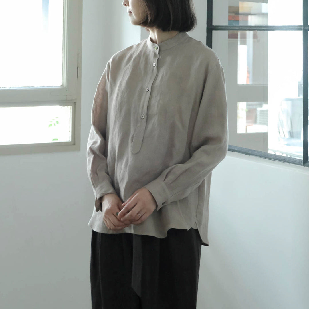 ［SALUÉ］バンドカラーハーフボタンシャツ／ライトウェイトリネン