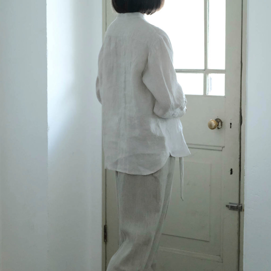 ［SALUÉ］バンドカラーハーフボタンシャツ／ライトウェイトリネン