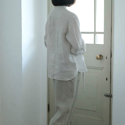 ［SALUÉ］バンドカラーハーフボタンシャツ／ライトウェイトリネン