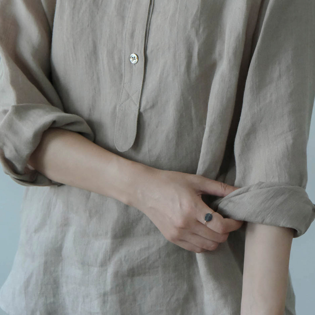 ［SALUÉ］バンドカラーハーフボタンシャツ／ライトウェイトリネン