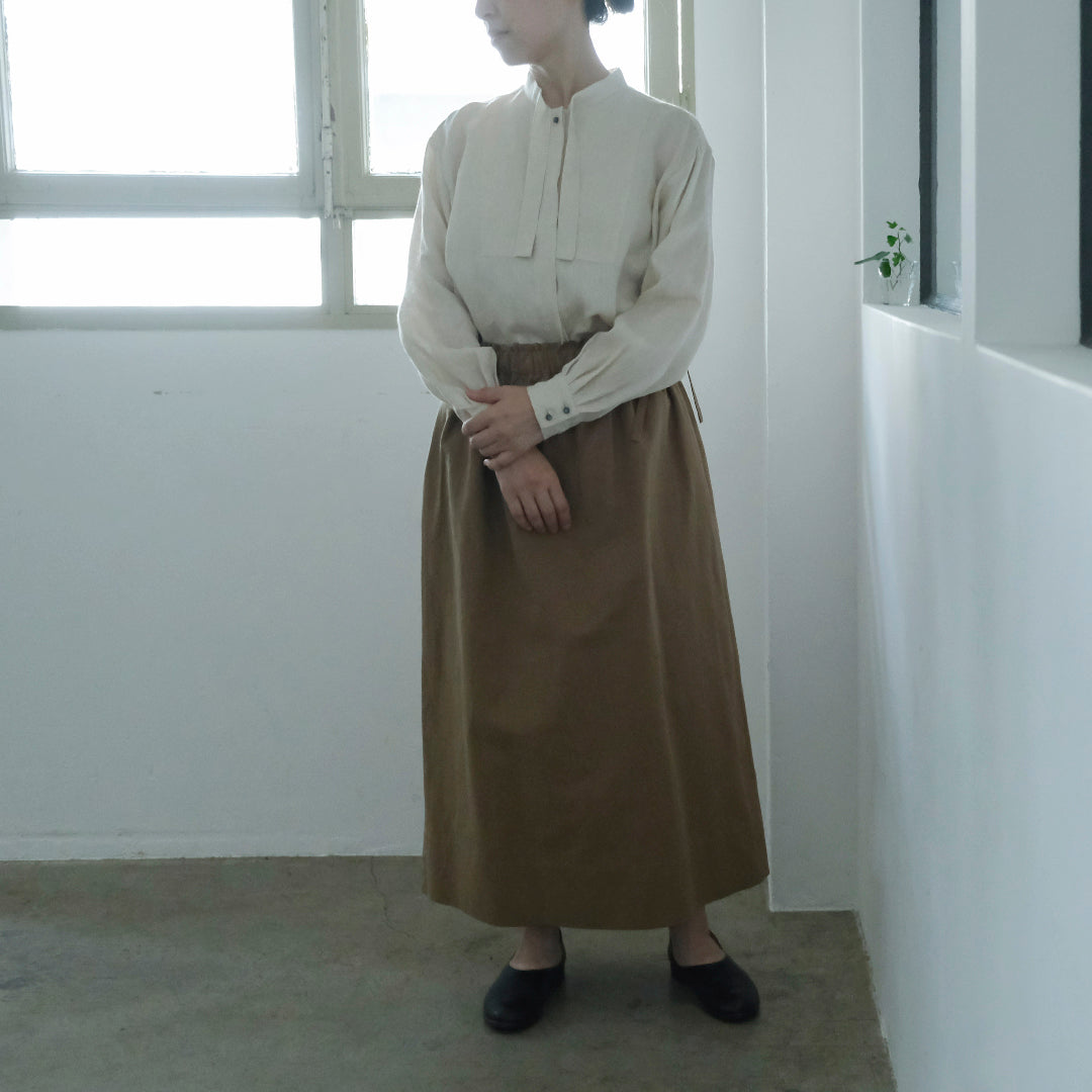 ［SALUÉ］ワンサイドスリットロングスカート／コットンリネン