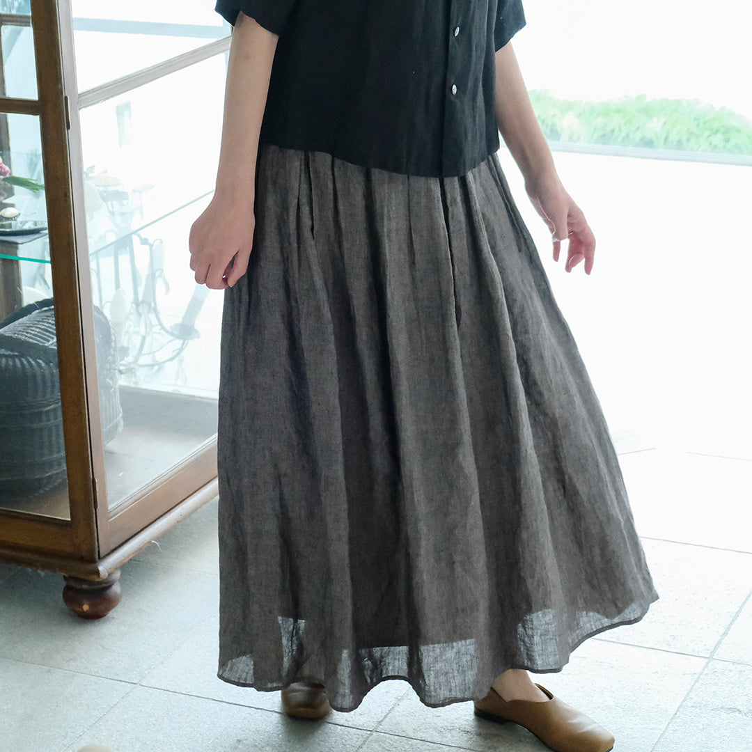 SALUÉ／リトアニアンリネンタックギャザースカート／メランジェダークブラウン