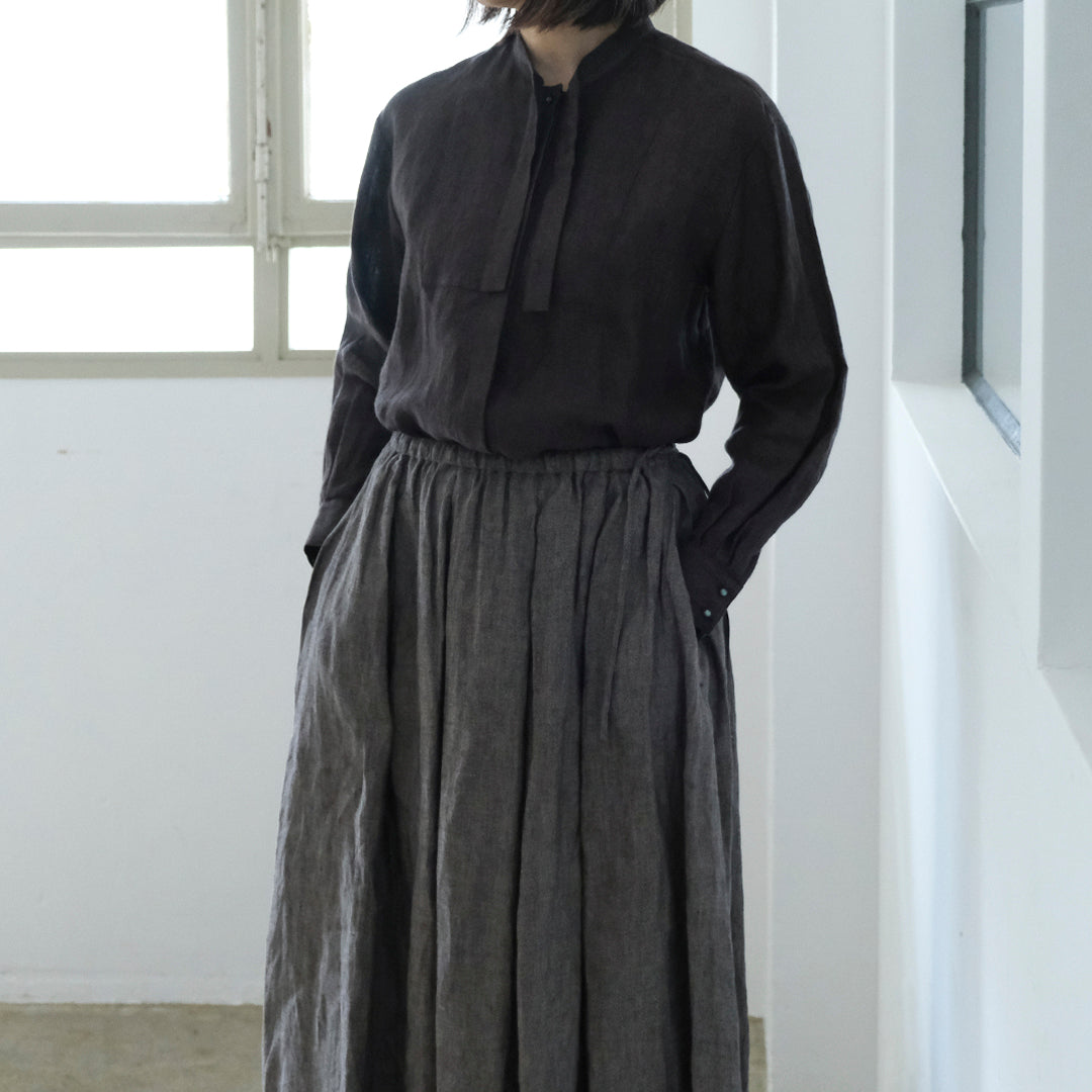 SALUÉ／リトアニアンリネンタックギャザースカート／メランジェダークブラウン
