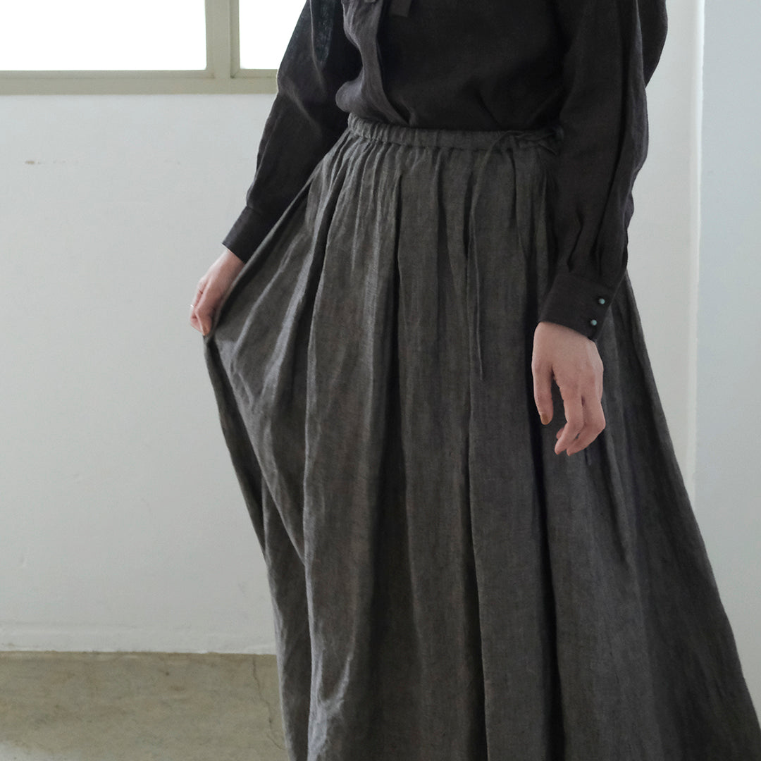 SALUÉ／リトアニアンリネンタックギャザースカート／メランジェダークブラウン