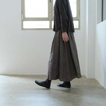 SALUÉ／リトアニアンリネンタックギャザースカート／メランジェダークブラウン