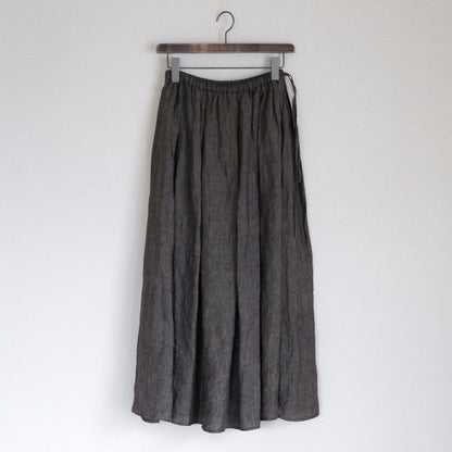 SALUÉ／リトアニアンリネンタックギャザースカート／メランジェダークブラウン