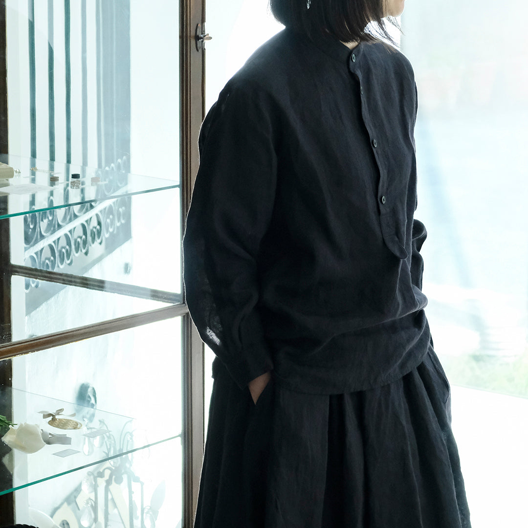 ［SALUÉ］バンドカラーハーフボタンシャツ／ライトウェイトリネン