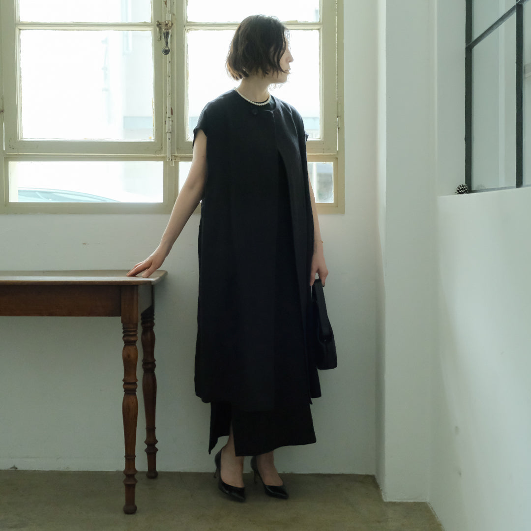 ［SALUÉ］ラウンドネックロングジレ／ウールリネンジャカードformal