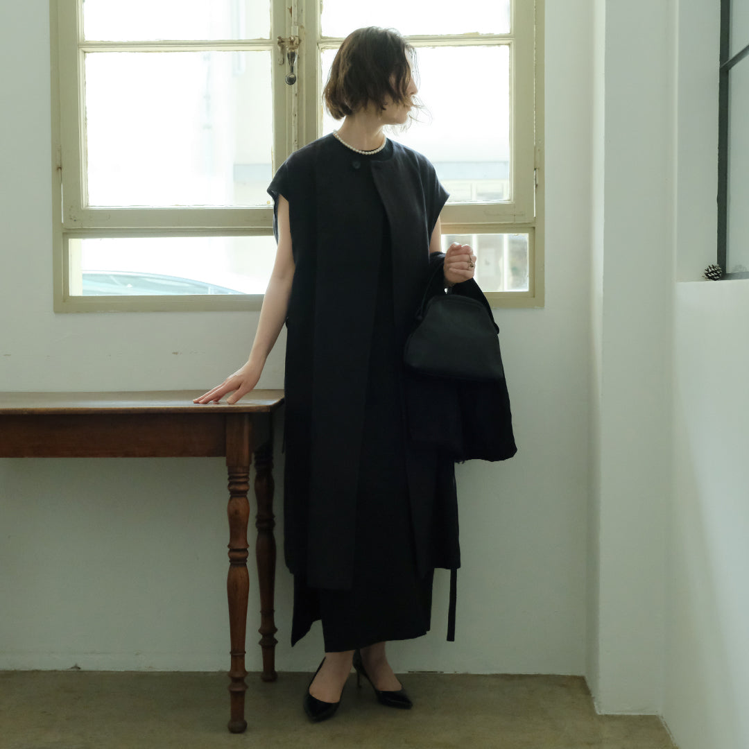 ［SALUÉ］ラウンドネックロングジレ／ウールリネンジャカードformal