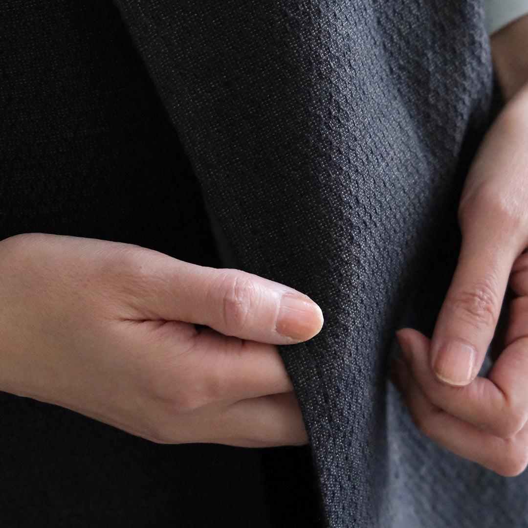 ［SALUÉ］ラウンドネックロングジレ／ウールリネンジャカードformal