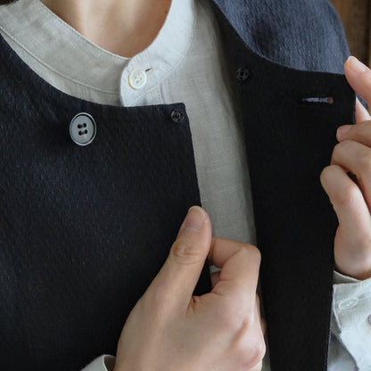 ［SALUÉ］ラウンドネックロングジレ／ウールリネンジャカードformal