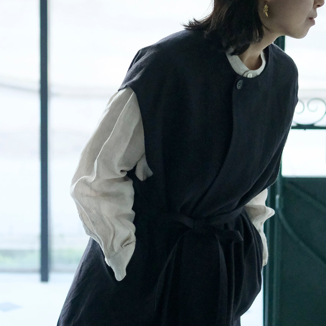 ［SALUÉ］ラウンドネックロングジレ／ウールリネンジャカードformal