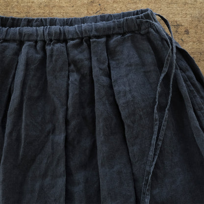 SALUÉ／リトアニアンリネンタックギャザースカート／ピュアブラック