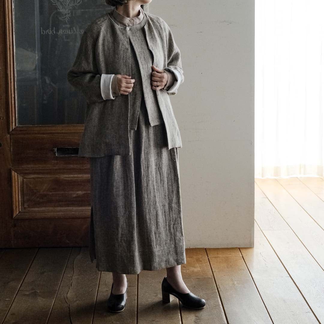 ［SALUÉ］ワンサイドスリットロングスカート／ヘリンボーンリネン