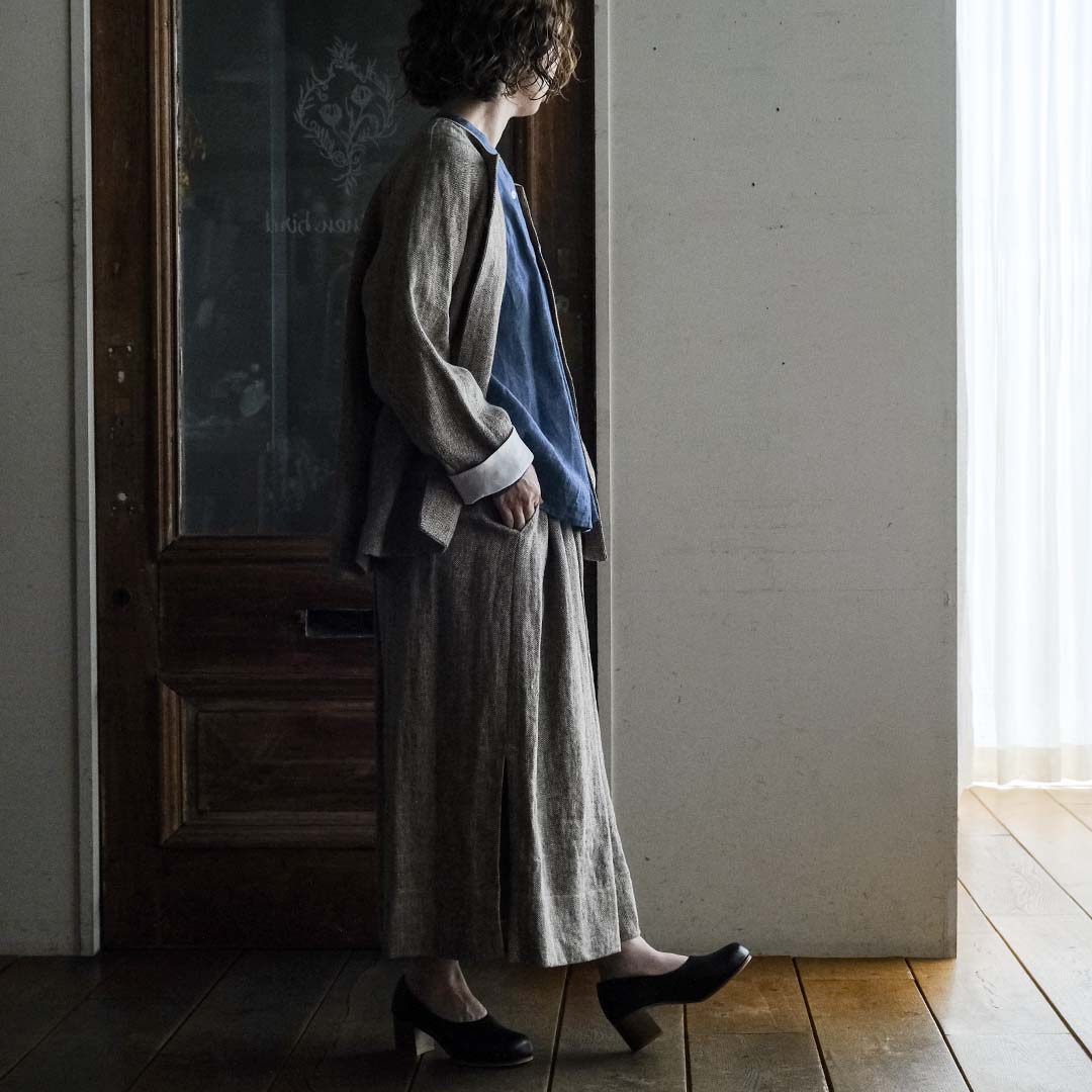 ［SALUÉ］ワンサイドスリットロングスカート／ヘリンボーンリネン