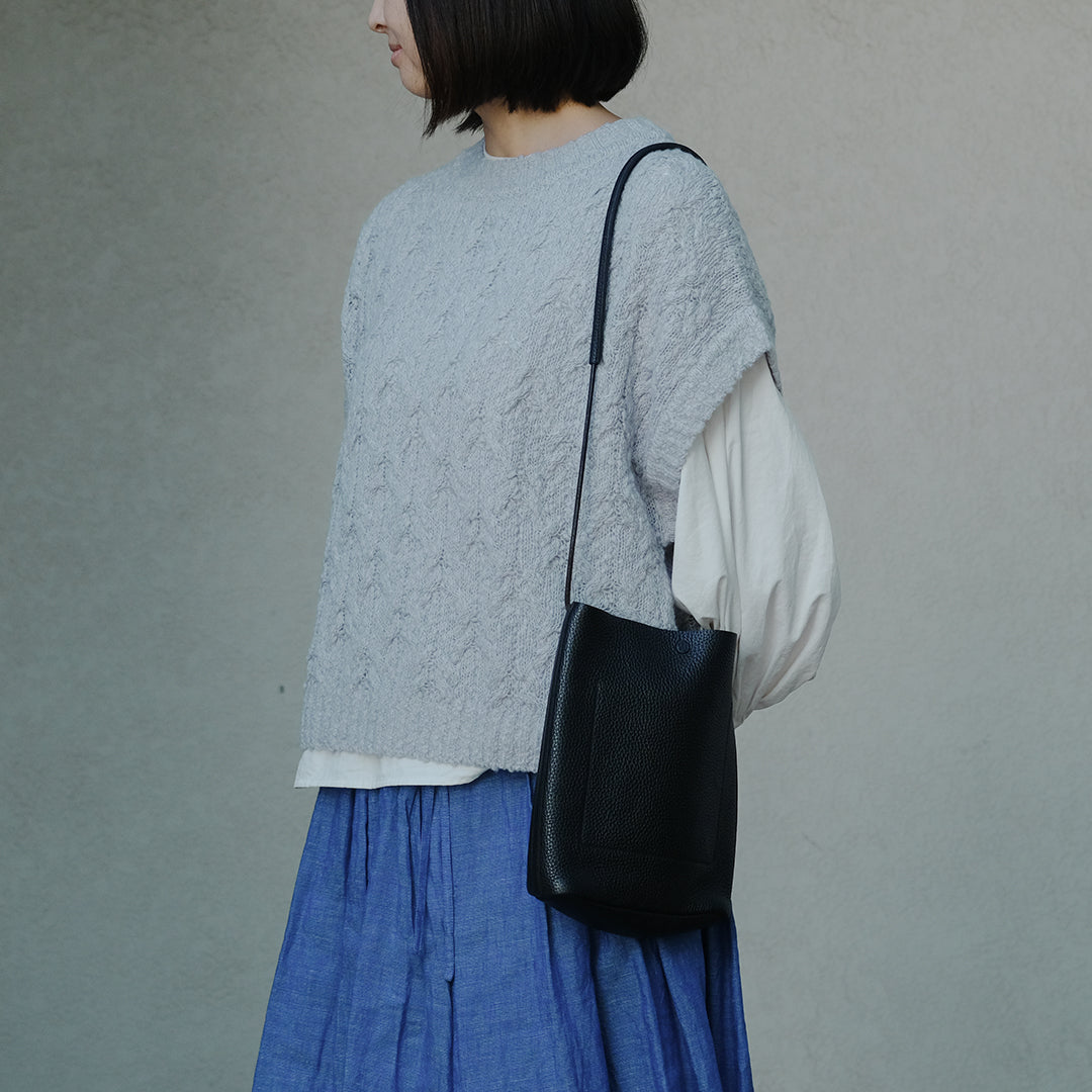 ［FREEMAN--B］柄編みベスト