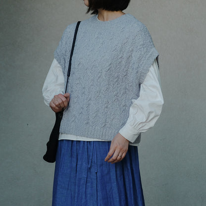 ［FREEMAN--B］柄編みベスト