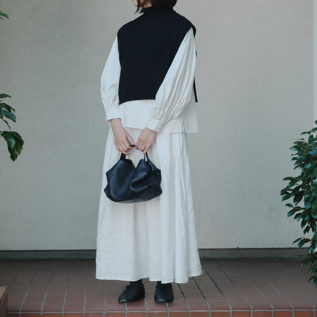 モダンなハイネックのショートケープ – Envelope - エンベロープ