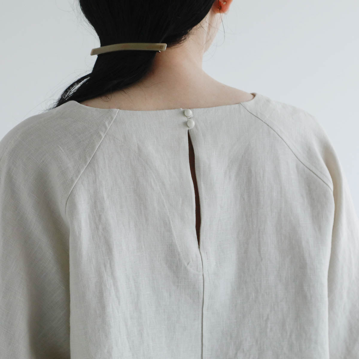 SALUÉ／【予約商品】ボートネックシャツ／リネン