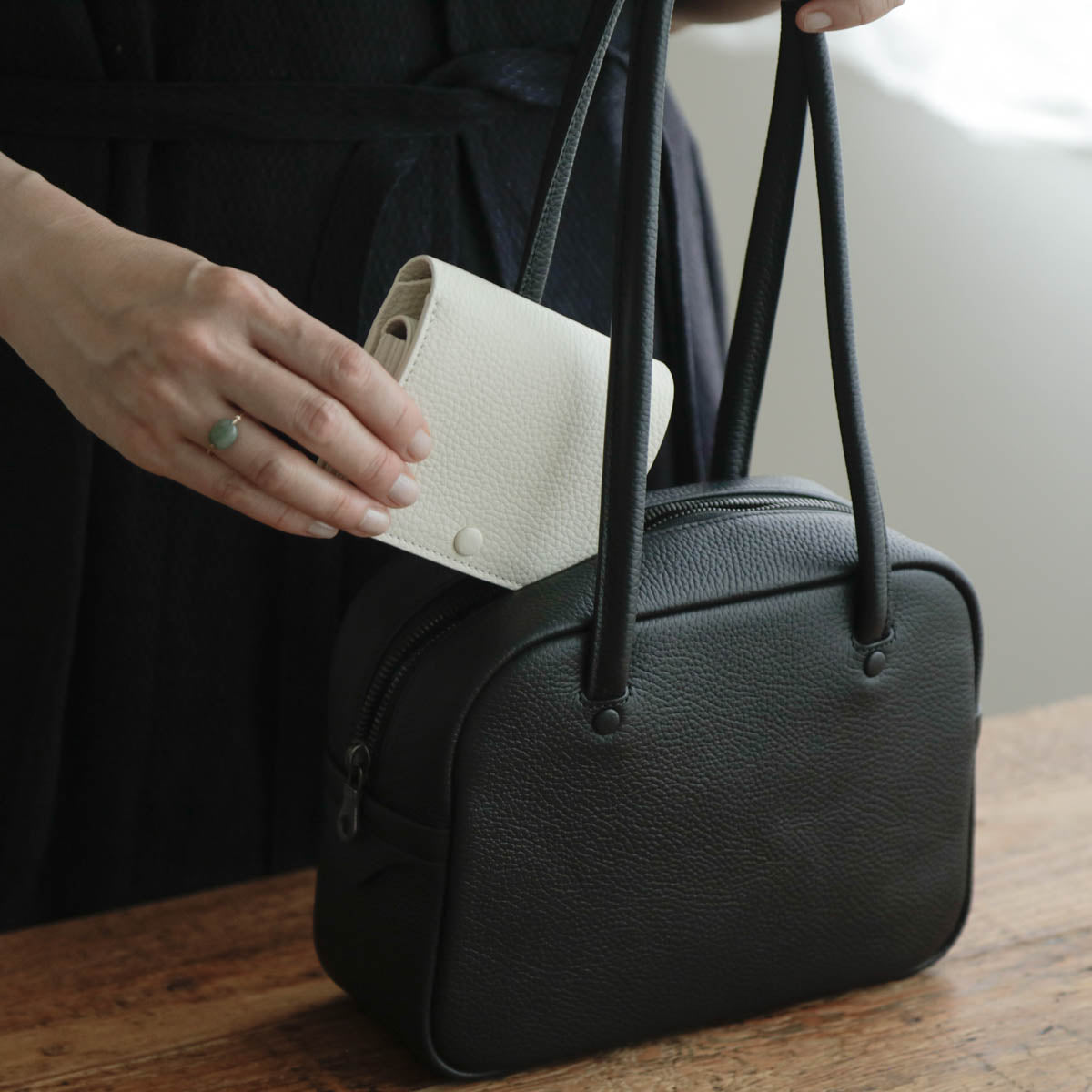 STUDIO LA CAUSE／【受注商品】二つ折り財布 WA 081 EM