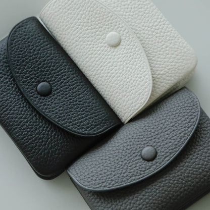 STUDIO LA CAUSE／【受注商品】 内縫いフラップマルチパース　CA 031N EM