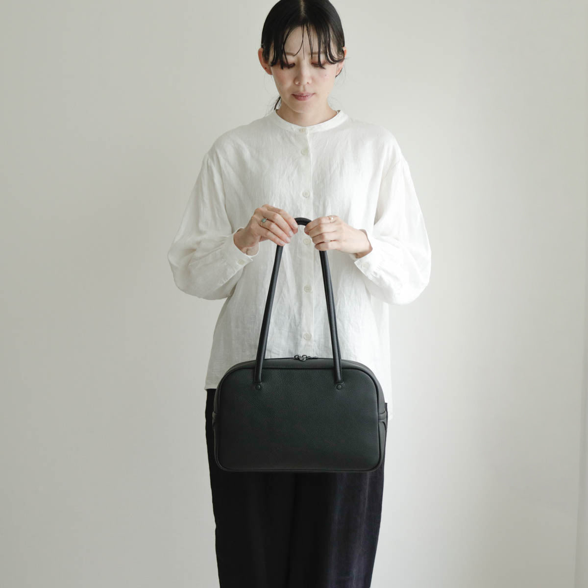 STUDIO LA CAUSE／【受注商品】ロングショルダーボストン （M）BG 134 M EM