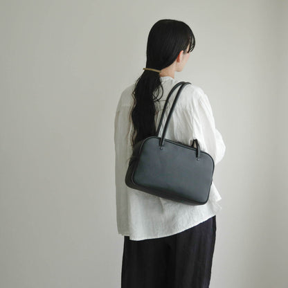 STUDIO LA CAUSE／【受注商品】ロングショルダーボストン （M）BG 134 M EM