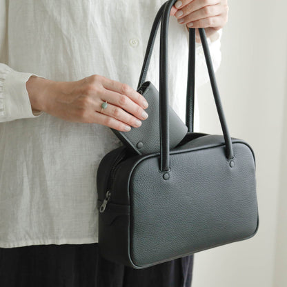 STUDIO LA CAUSE／【受注商品】ロングショルダーボストン （SW）BG 133 SW EM