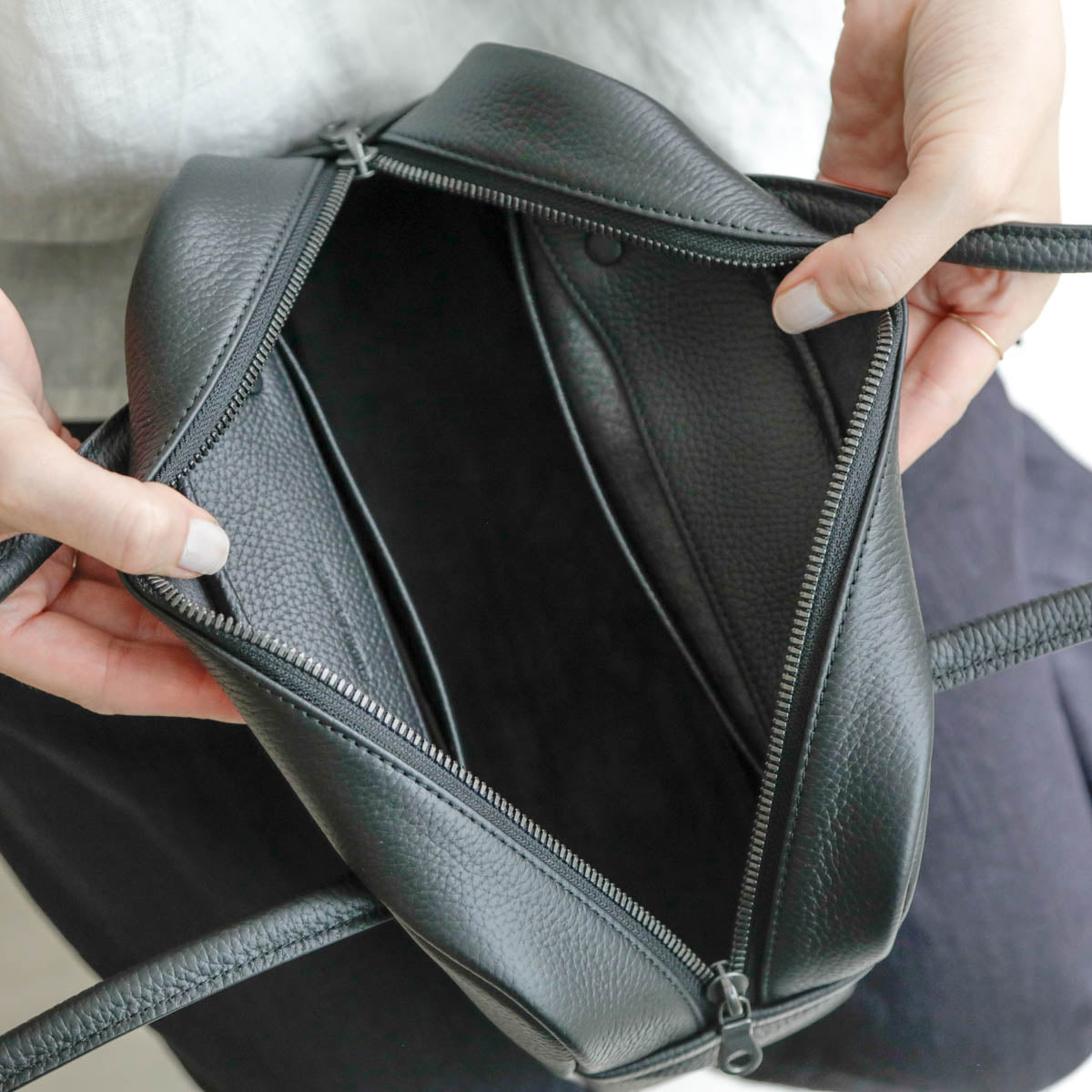 STUDIO LA CAUSE／【受注商品】ロングショルダーボストン （SW）BG 133 SW EM
